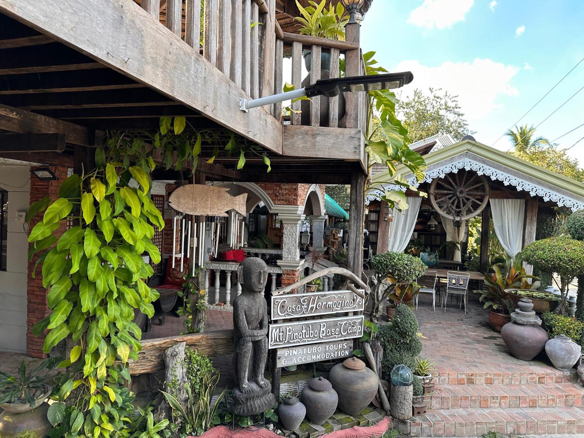 Mount Pinatubo Base Camp At Casa Hermogina Hotel Santa Juliana Kültér fotó